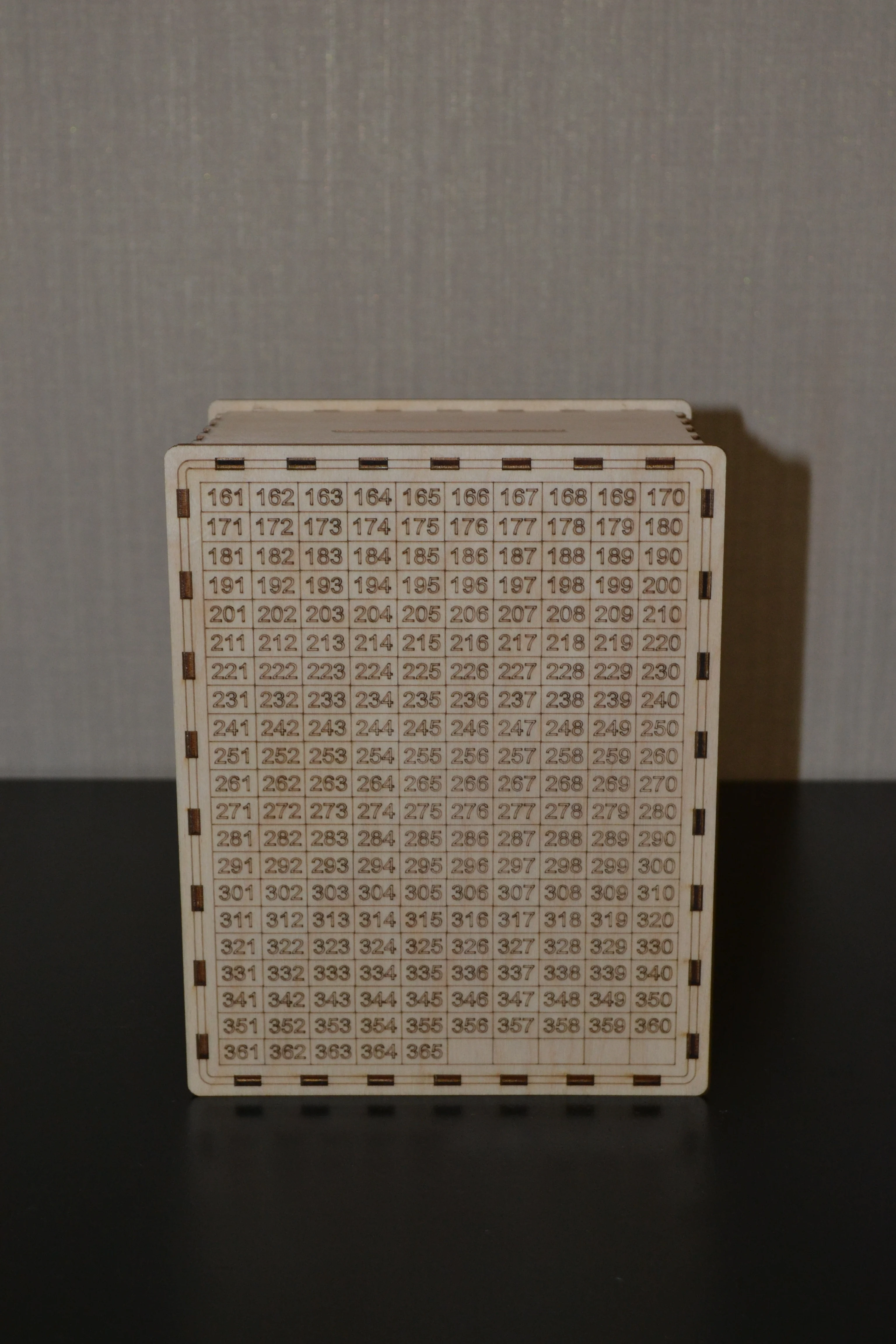 Копилка календарь 365 из дерева ТИК ТОК