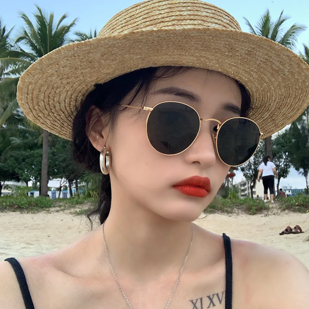 Стильные черные солнцезащитные очки в стиле ретро женские с защитой от