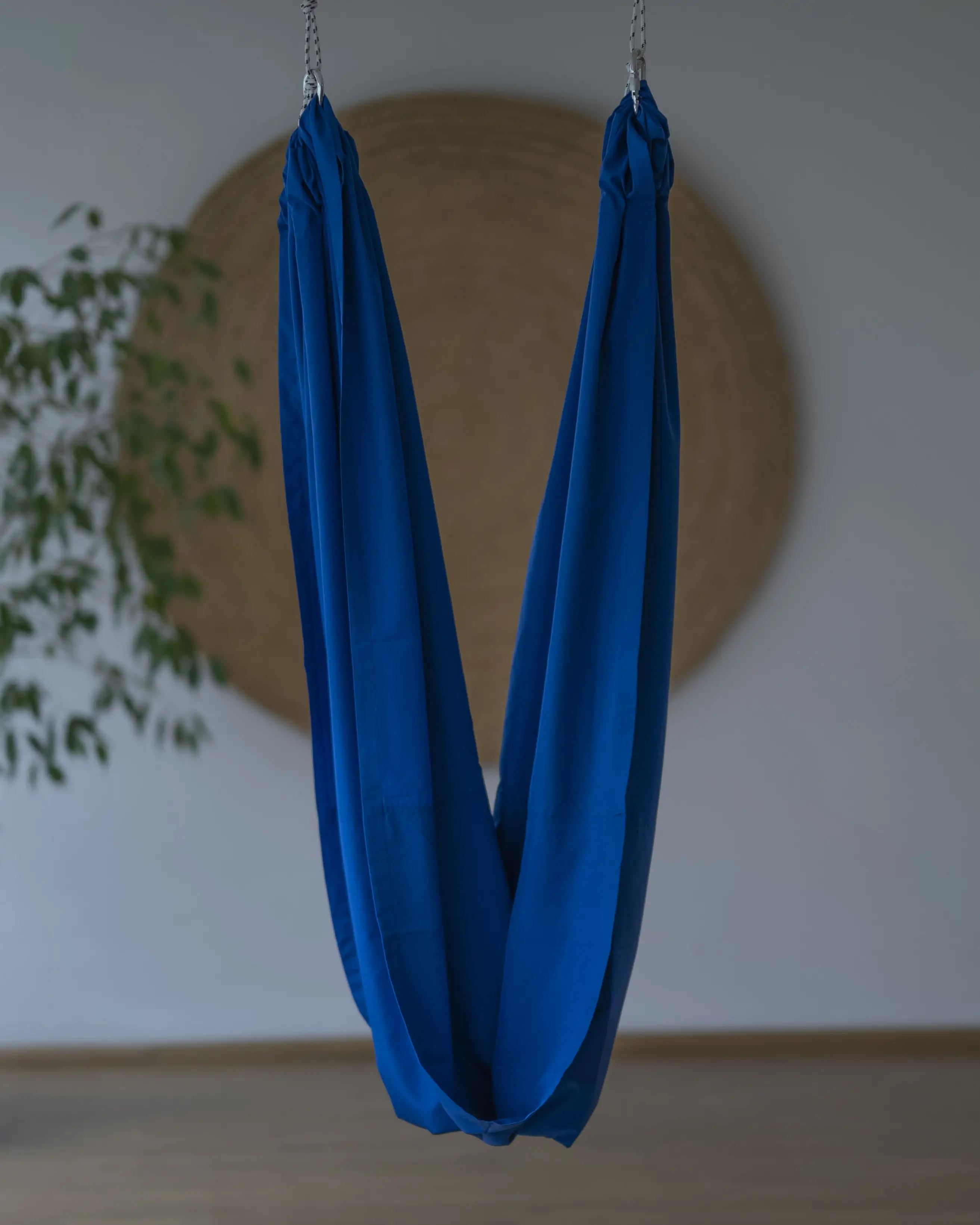 

Aerial Yoga Hammock Strong Antigravity Yoga Swing Flying Sling Inversion Tool for Air Yoga Inversion Exercises