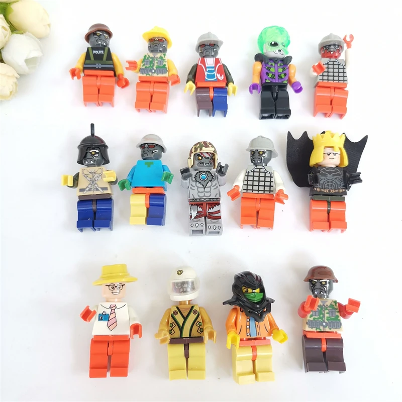 

10/20Pcs/Bag Random Assembled Worker Soldier Boy Guard Cartoon Anime Doll Car Desktop Toy Ornaments Child's Birthday Gifts A16