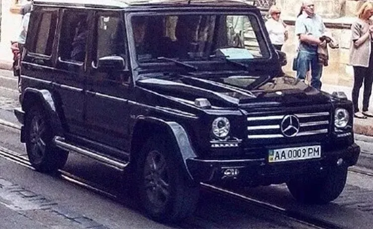 1:32 пропорционального сплава литья под давлением автомобиля Mercedes-Benz G63 Выкл-модель дорожного транспортного средства игрушечный автомобиль