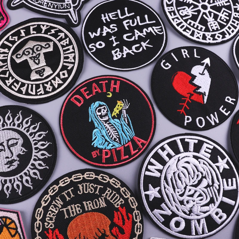 Нашивки с вышивкой в стиле панк надписью на одежду |