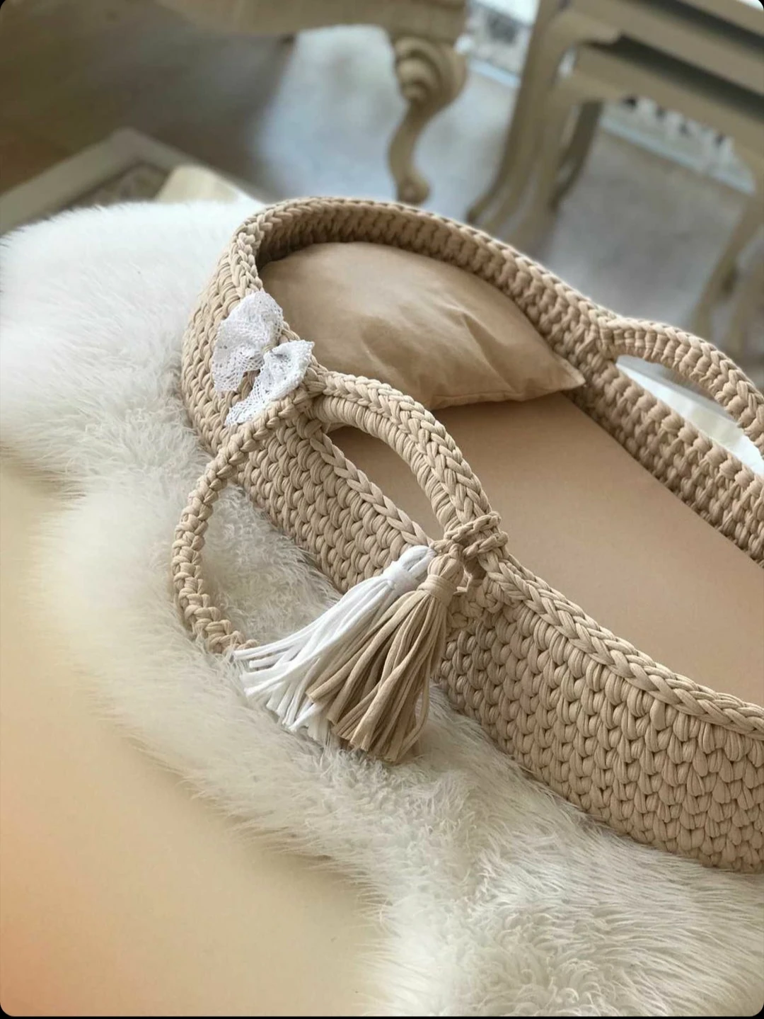 

Baby moses basket bassinet