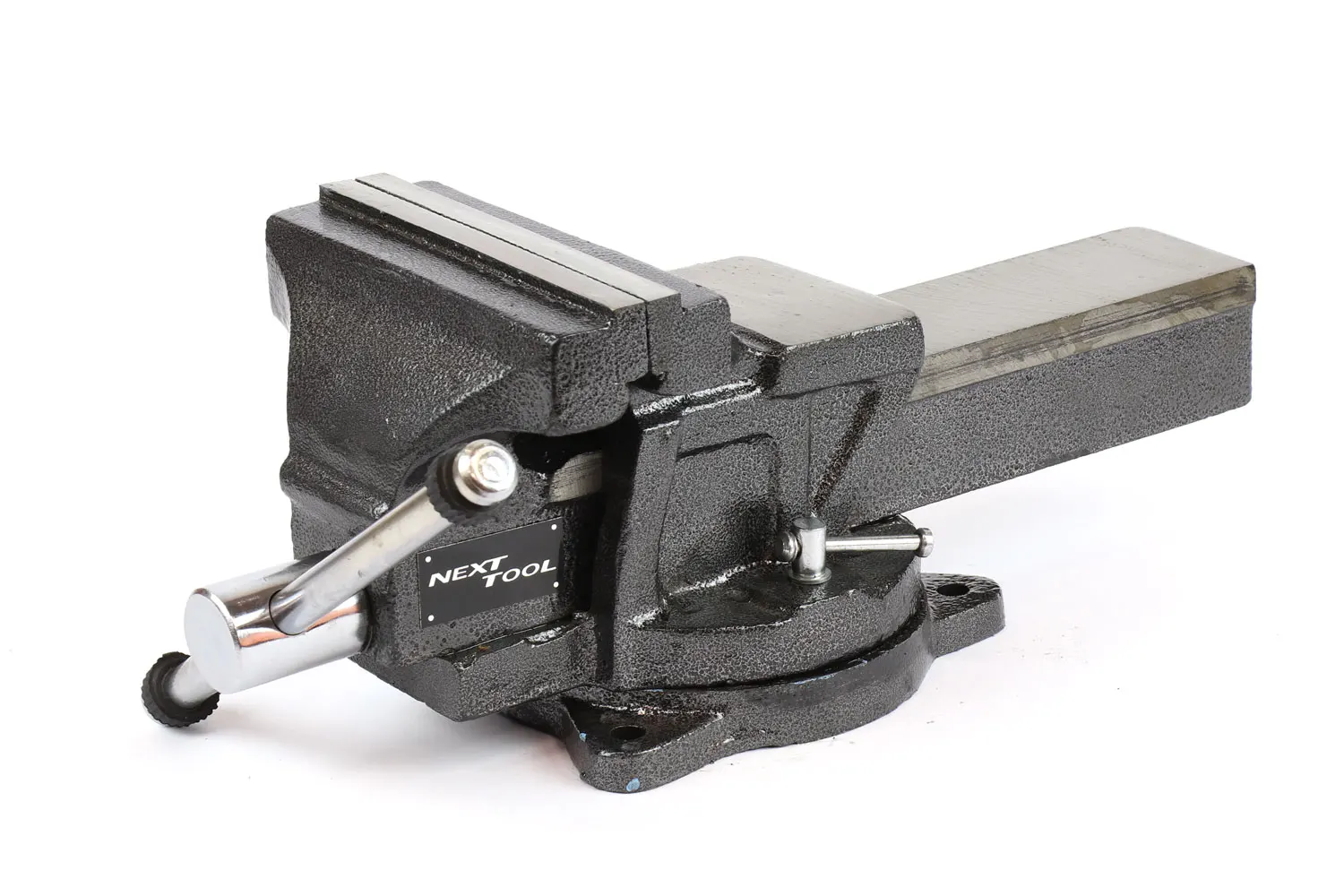 Тиски слесарные поворотные NEXTTOOL ТСП-150 (ширина рабочих губок 150 мм ход подвижной