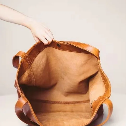 

Women's Bag with Pocket Soft Leather Hand Bill of Lading Shoulder Retro Oiled Leather Large Capacity New Type 2021 Bag