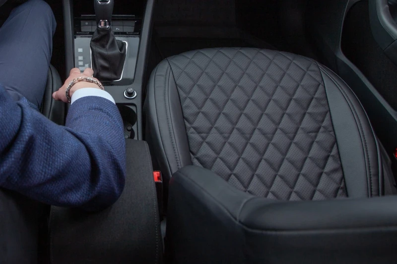 Комплект автомобильных чехлов Seintex 96300 для Алькантара SKODA OCTAVIA Tour 04- 2/3 - рисунок
