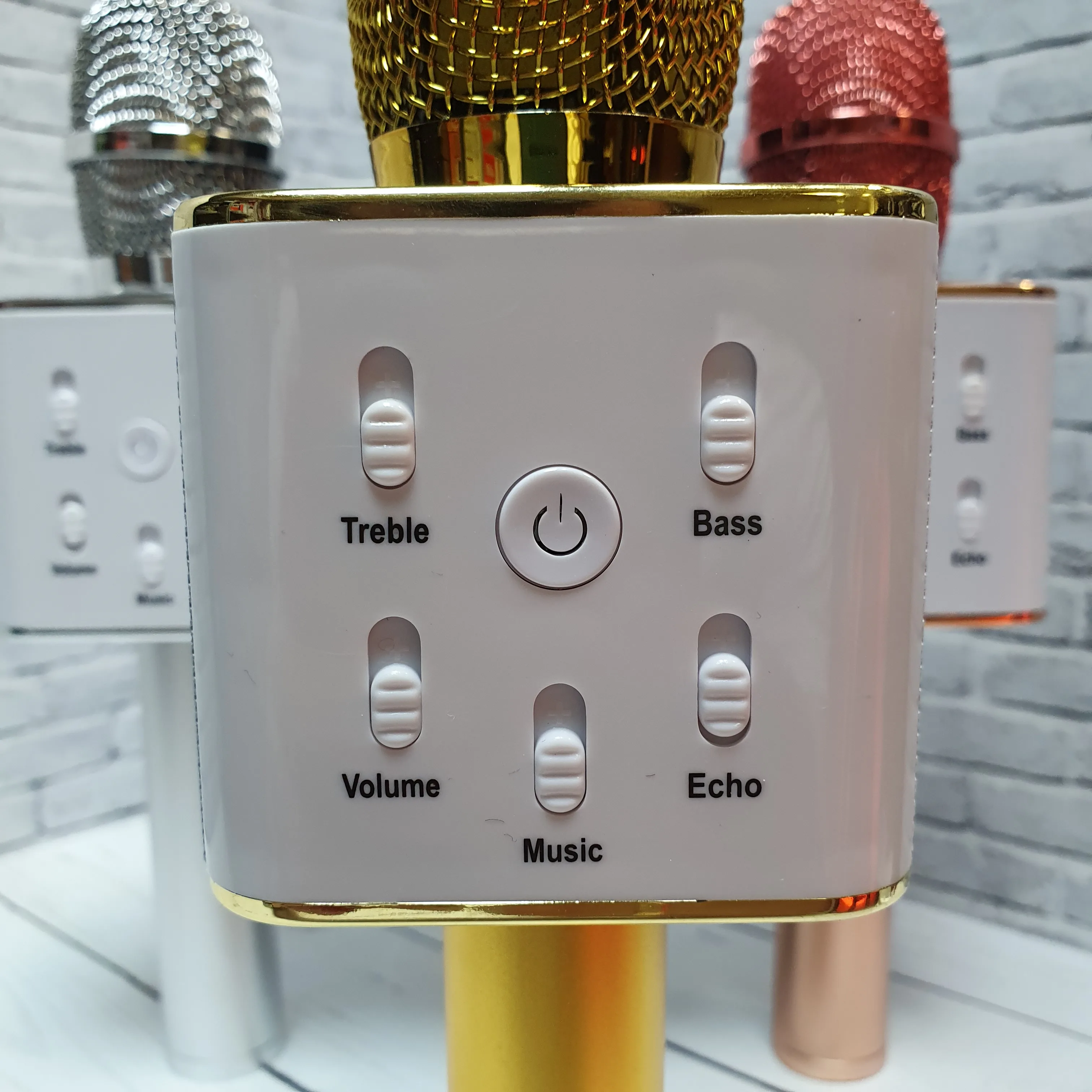 Беспроводной караоке микрофон колонка 2 в 1 блютуз с сумкой Q7 | Электроника