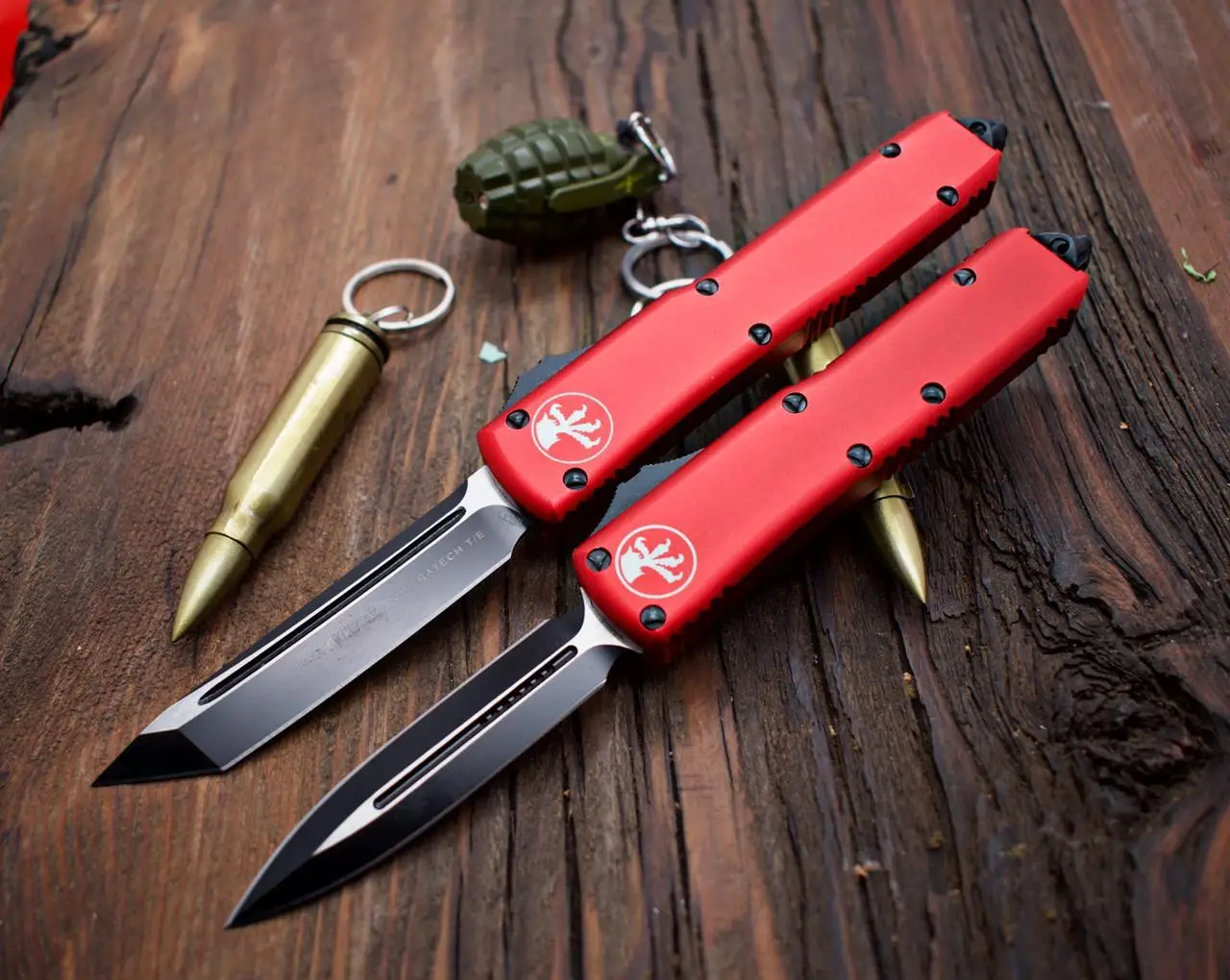 Нож Microtech Ultratech Автоматический фронтально-выкидной красный