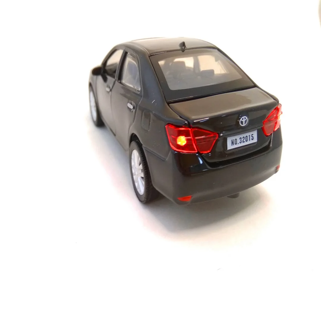 Металлическая машинка инерционная Toyota Camry &quotТойота Камри&quot 1:32 15 см | Игрушки и