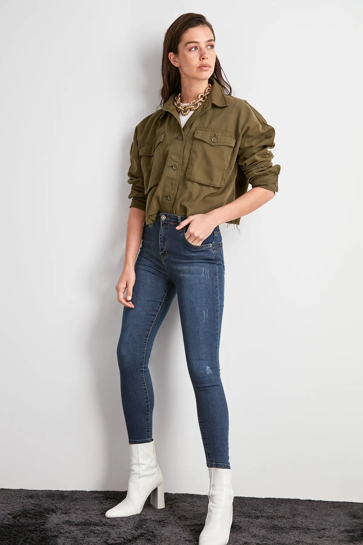 Trendyol Yıpratmalı High Waist Skinny Jeans TWOAW20JE0485 |