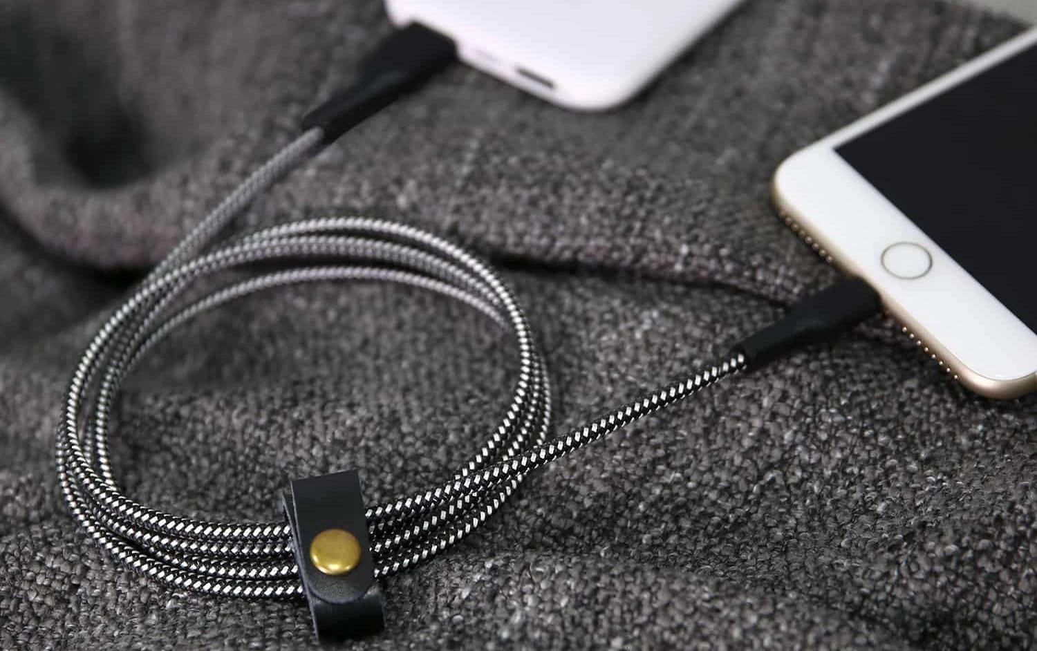 Кабель для iPod iPhone iPad Aukey CB-AL1 USB to Lightning 1.2m (Black) | Электроника