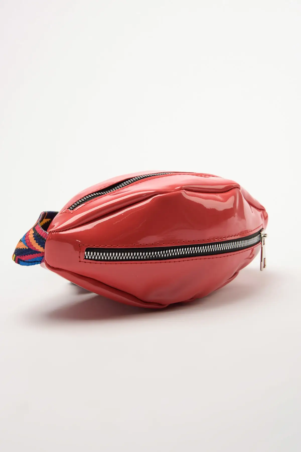 Trendyol Japanned Leather Women 'S Waist Bag TAKSS20BC0017 |