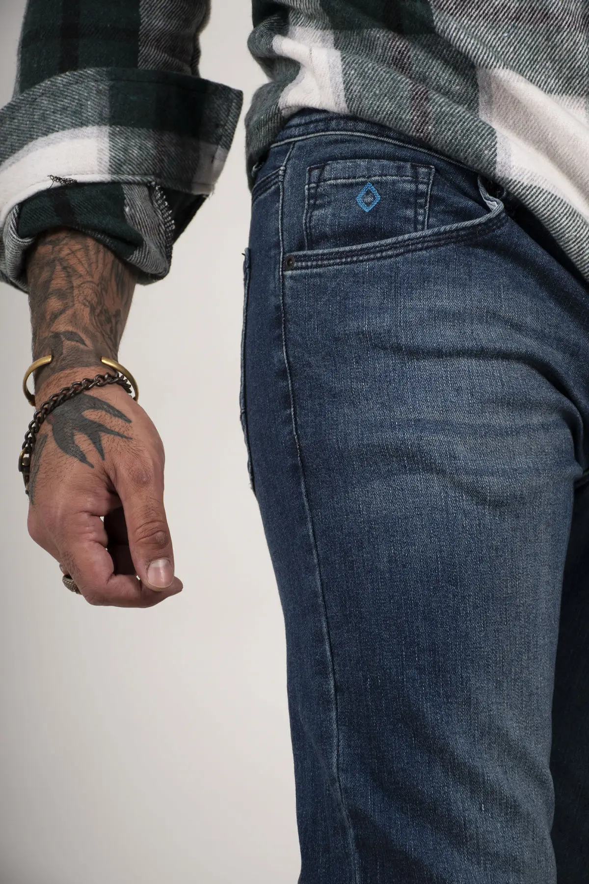 

DeepSEA Back and Hidden Pocket Detail Lycra Jeans Pants 2102034
