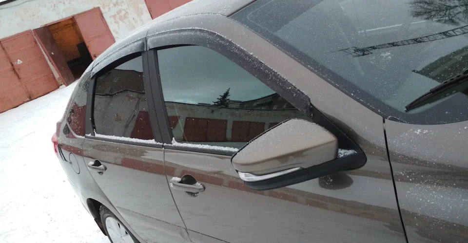 Ветровики для ниссан нисан датсун он до дефлекторы окон дождевики козырьки