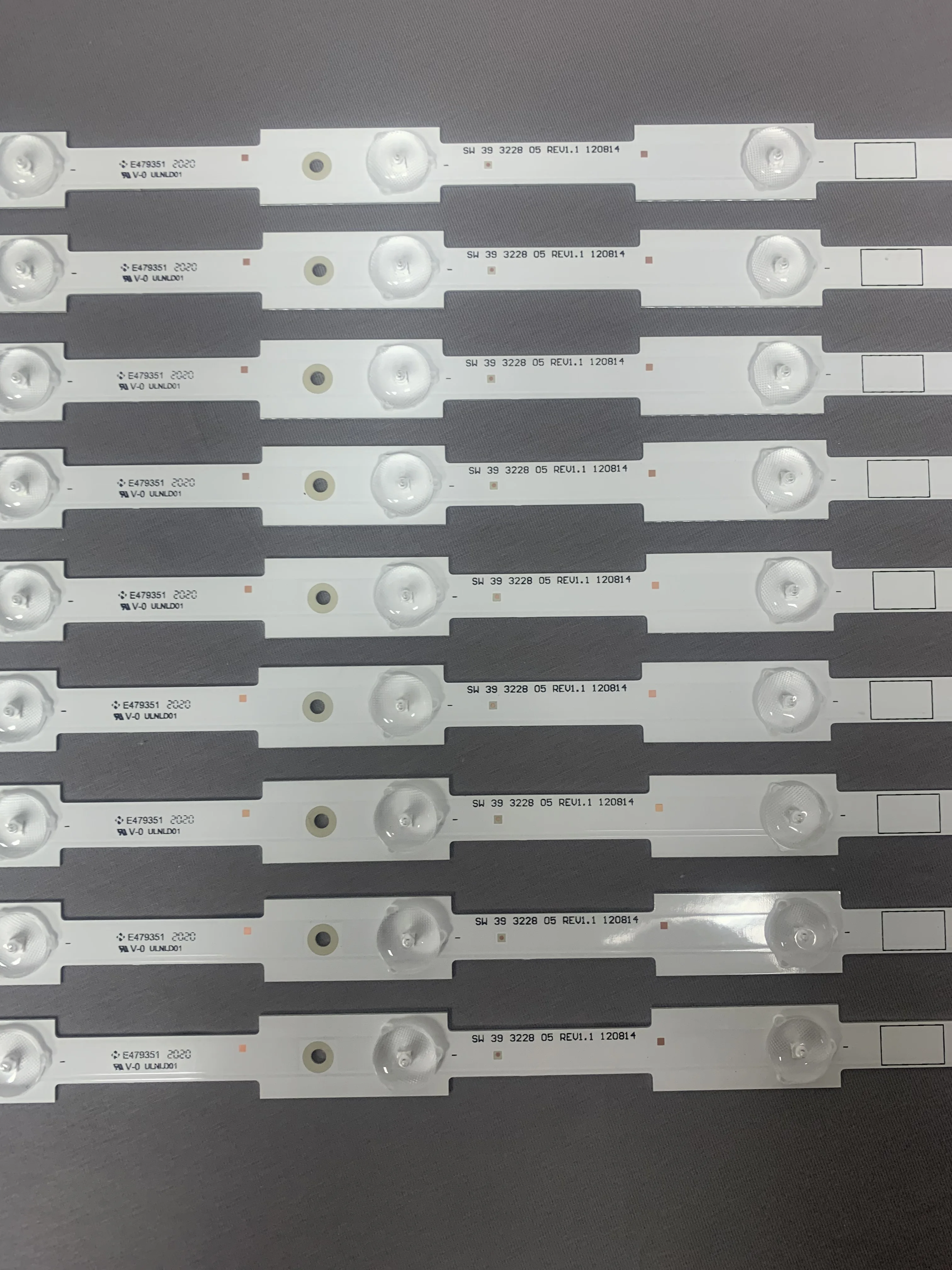 TV LED light SW 39 3228 05 rev1.1 | Электронные компоненты и принадлежности