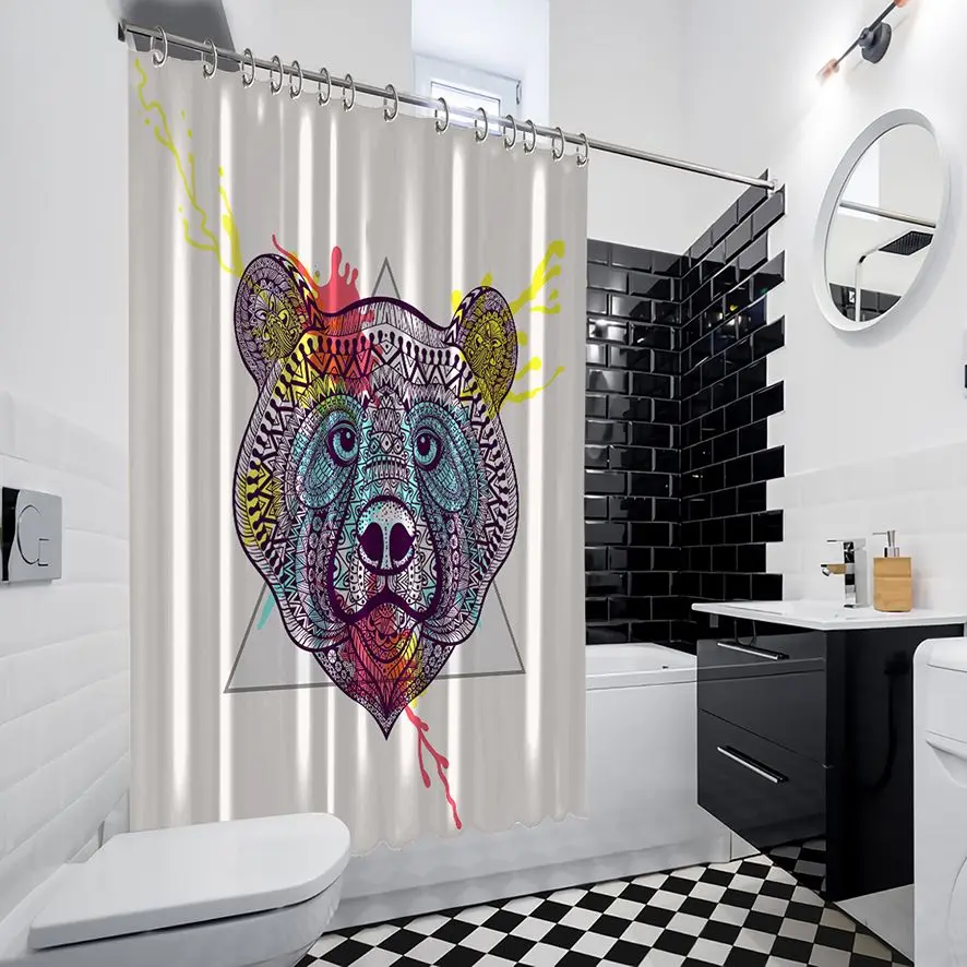 Занавеска для душа медведь лицо в треугольнике с рамкой акварельные чернила