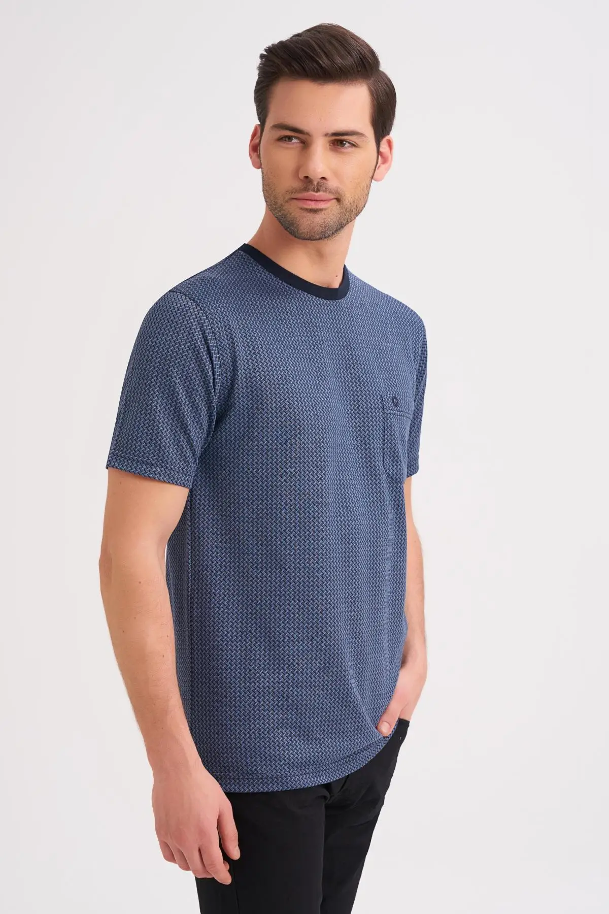

Line Knitwear Zero Collar T-Shirt