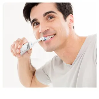 

Oral-B Expert Precision Clean Battery Operated Toothbrush