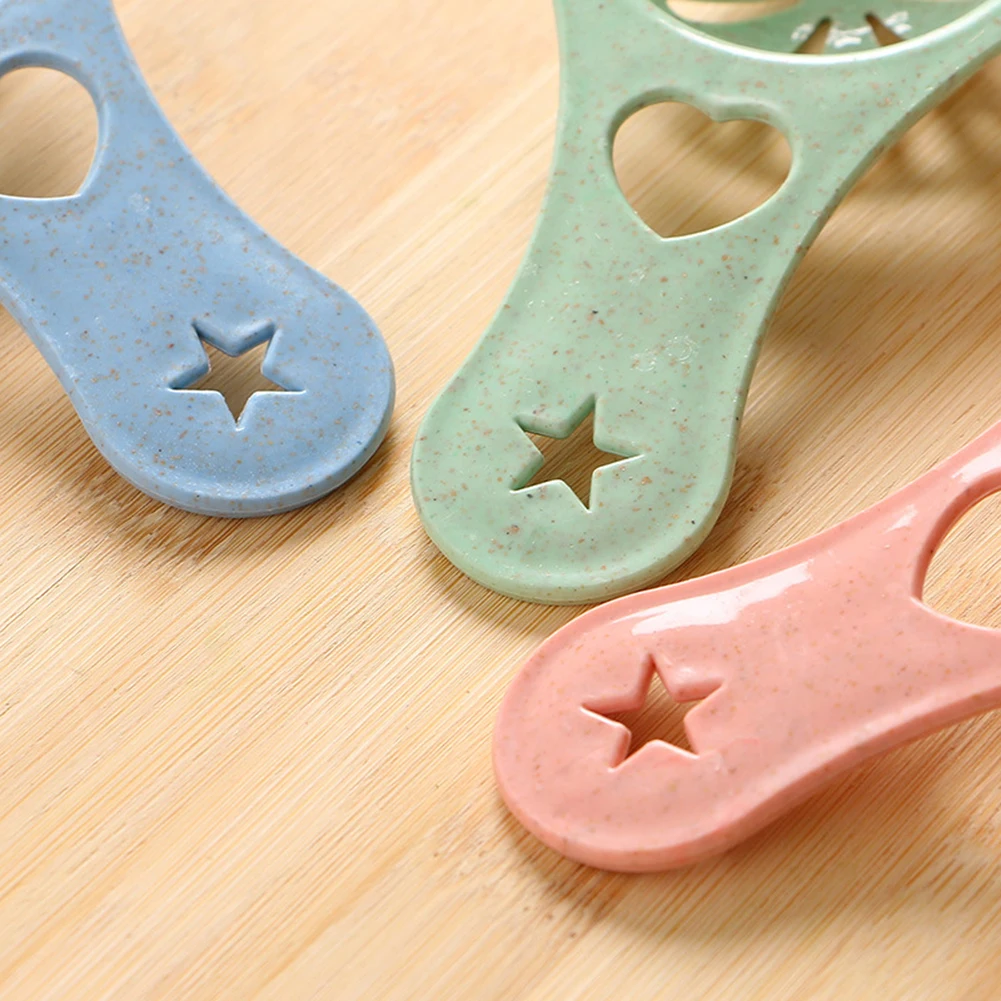 

5pcs Egg Dividers Egg White and Yolk Separators Mini Cute Portable Plastic Kitchen Tool