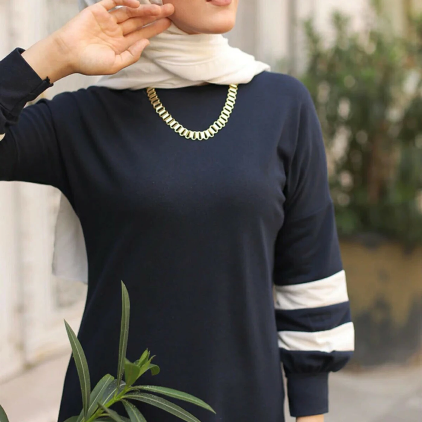 

Women's Muslim Fashion Dark Blue Sleeves Stripe Sports Dress Hijab