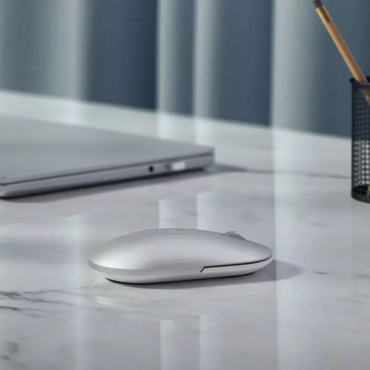 

Xiaomi Fashion Mouse/ Metal Surface/ Stylish and Slim/ Wireless Dual Mode/ Mute Button