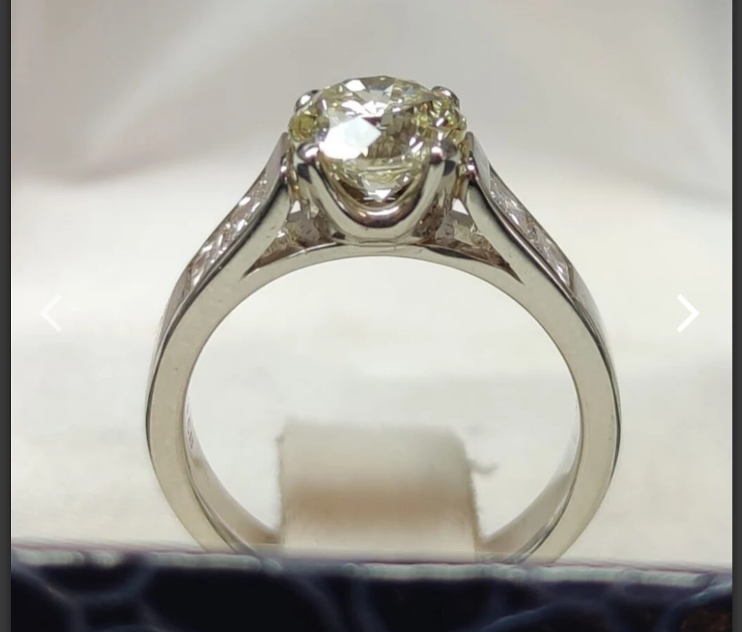 

Customer's Custom Link US5.5 7g platinum 1.4ct Round D VVS1 4Pcs 0.6ct Princess Cut Supply Professional Moissanite Factory GRA