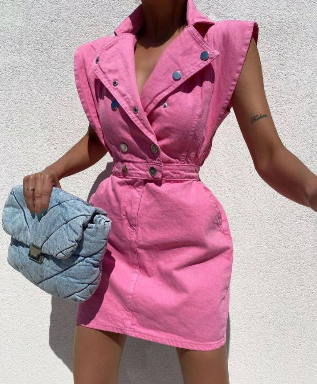 Джинсовое платье конфетного розового зеленого бежевого лососевого сиреневого