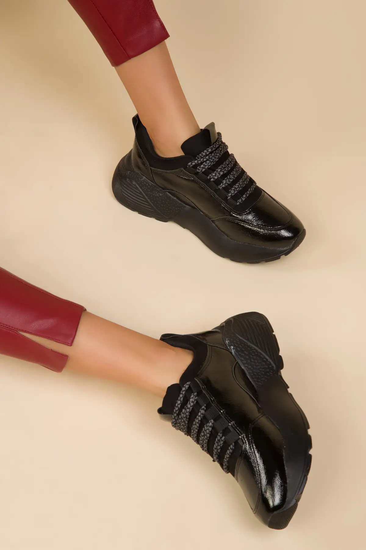 SOHO массивные кроссовки для женщин Повседневная Спортивная обувь на шнуровке