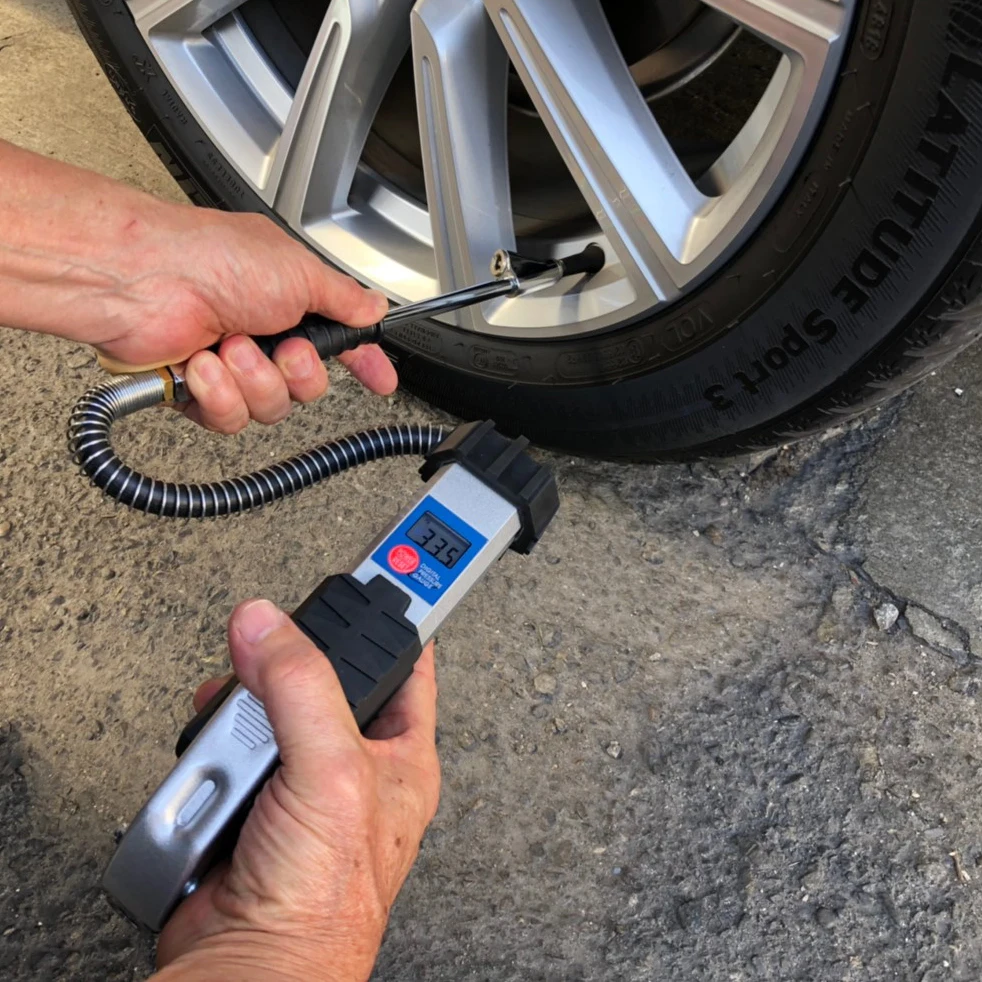 Насос давления в шинах LEMATEC Pro тяжелый цифровой датчик для автомобиля грузовик