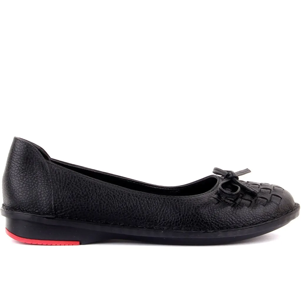 

Sail-Lakers Black Leather Women Casual Shoes