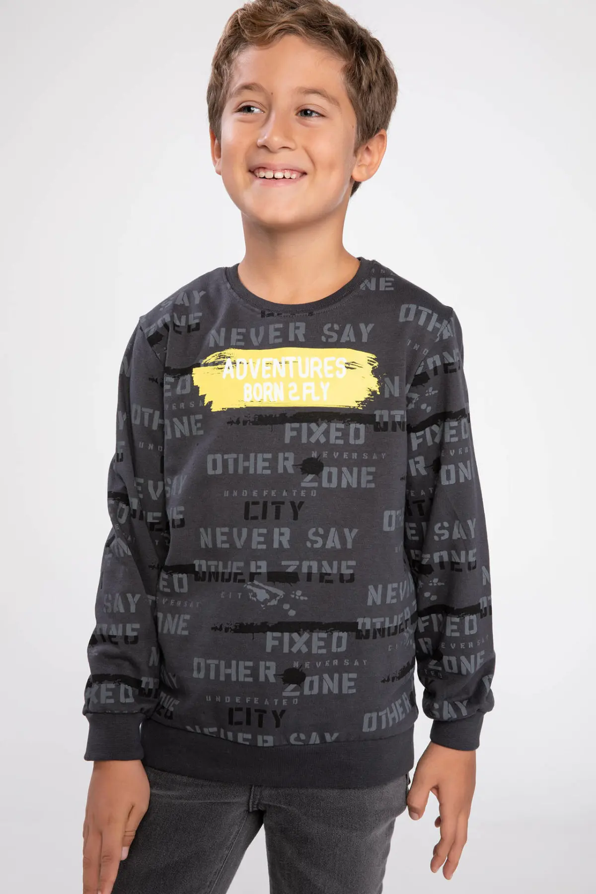 DeFacto/Модные свободные пуловеры с круглым вырезом и буквенным принтом для