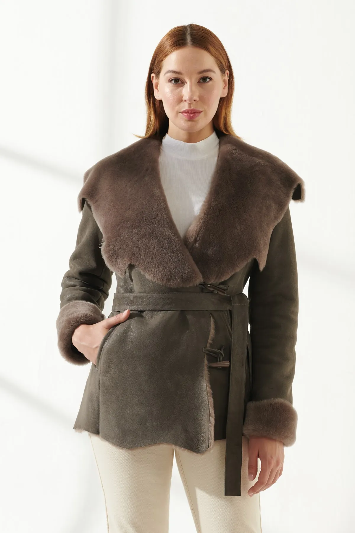 Women's Shearling Jackets Genuine Sheepskin And Fur Winter Warm Coats New Season Design Clothing Products Classic Gray Color enlarge