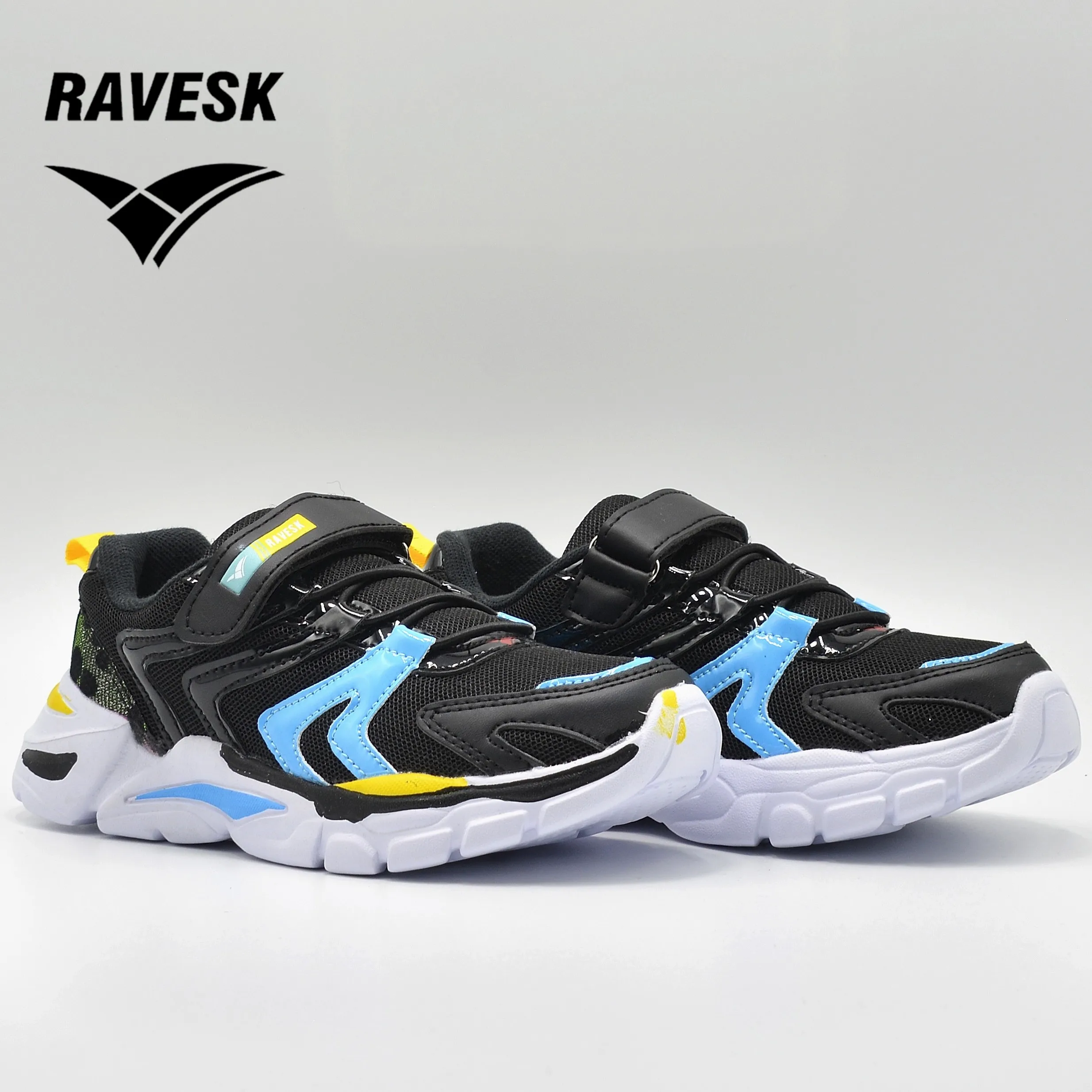 Модные детские кроссовки Ravesk C057-12 цвет - черный. |