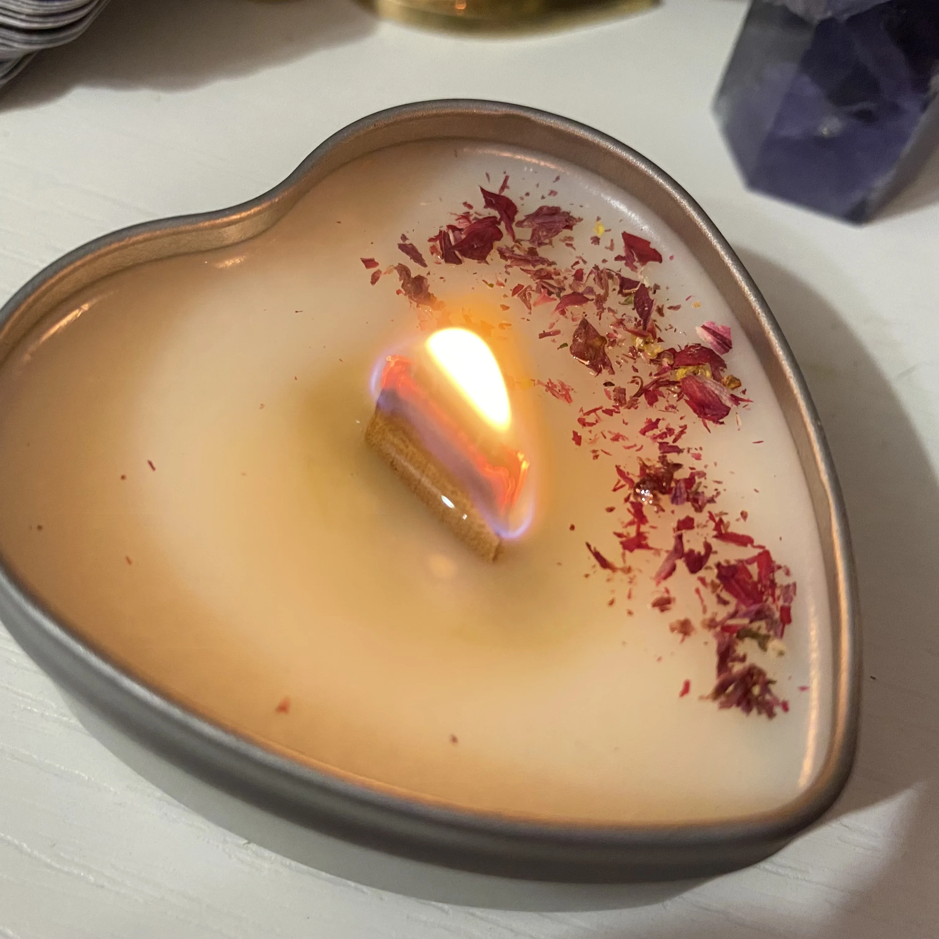 свеча соевая в контейнере любовная &quotсердце&quot и красная нить амулет на удачу