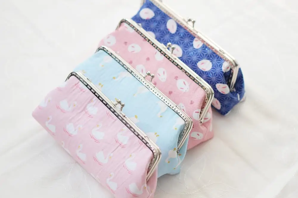 

ZXIIXZ 18cm Mouth Gold Material Bag Beginner Practice Hands DIY Handmade Cloth Material Square Silver Mouth Gold Pencil Case Mak