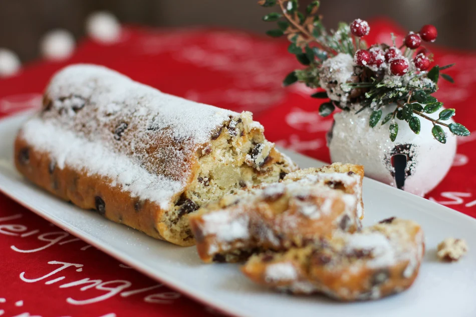 Форма для выпечки Рождественского Штоллена FACKELMANN Dr.Oetker Tradition 31см| |