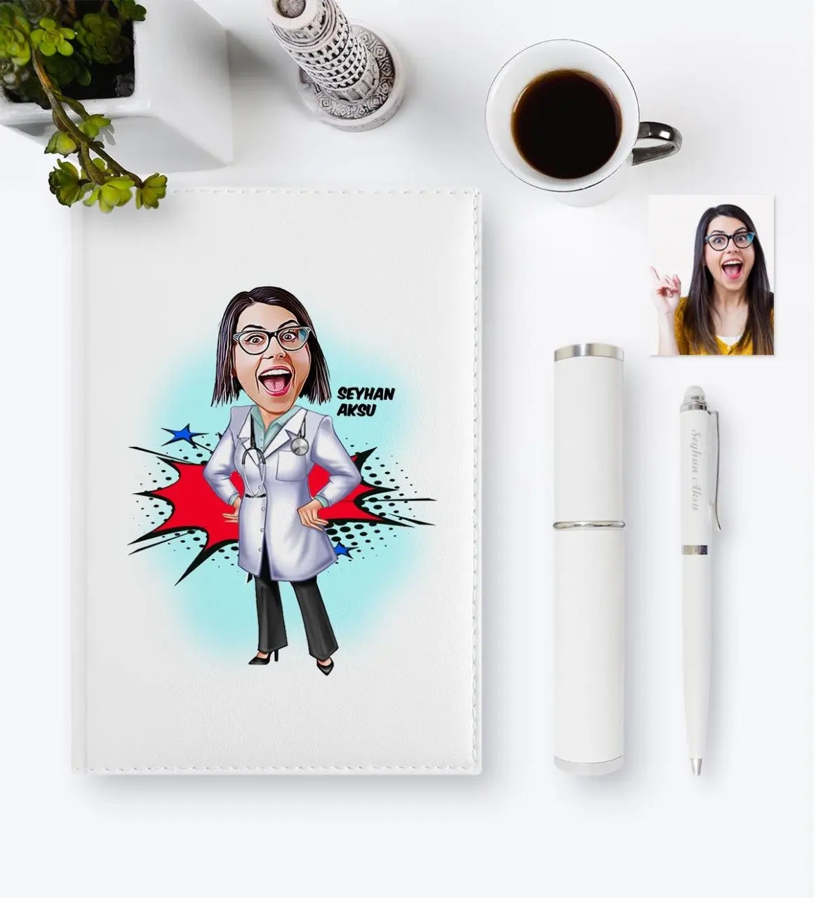 

Personalized Doctor Cartoon 2020 Leather Organizer & Pen Gift Set-3
