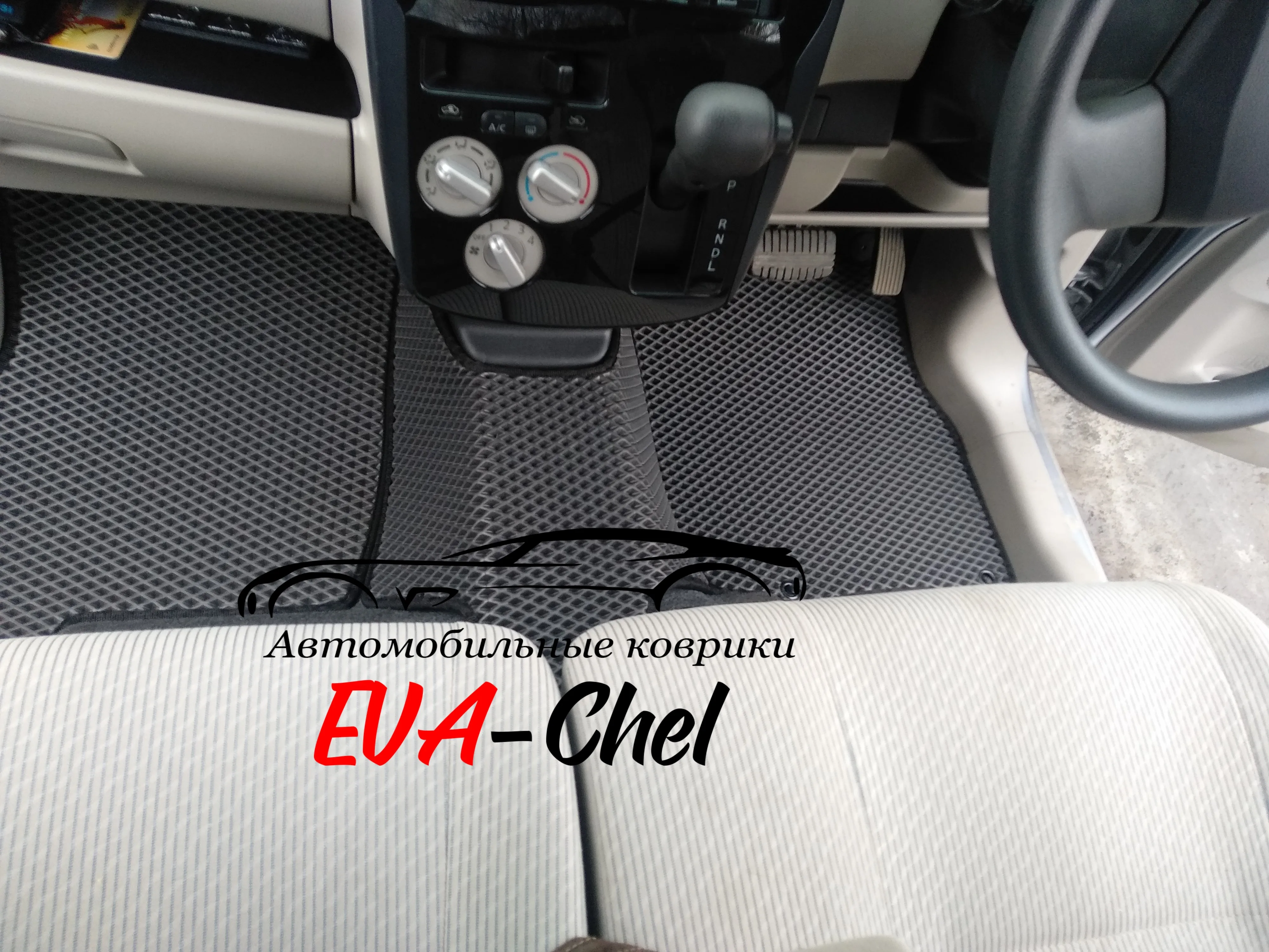 Eva mats on Nissan Dayz (2013-2019 right hand drive) car 3D kit in interior. |