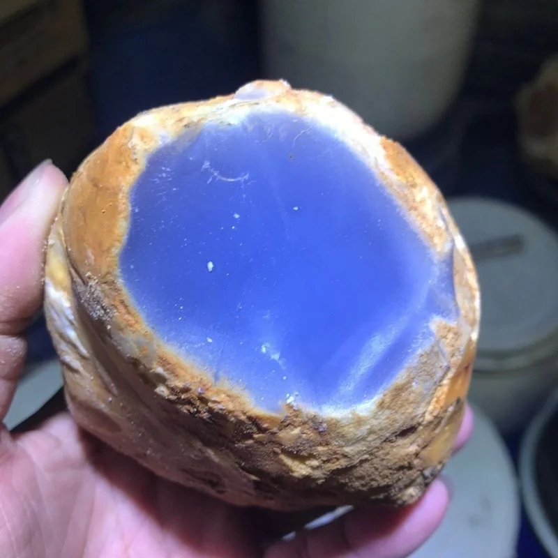 

Натуральный голубой халцедон из индейки, примитивный камень, синий драгоценный камень, редкая руда, нефрит, ожерелье, ювелирные изделия, резьба, изготовление ювелирных изделий, сырье