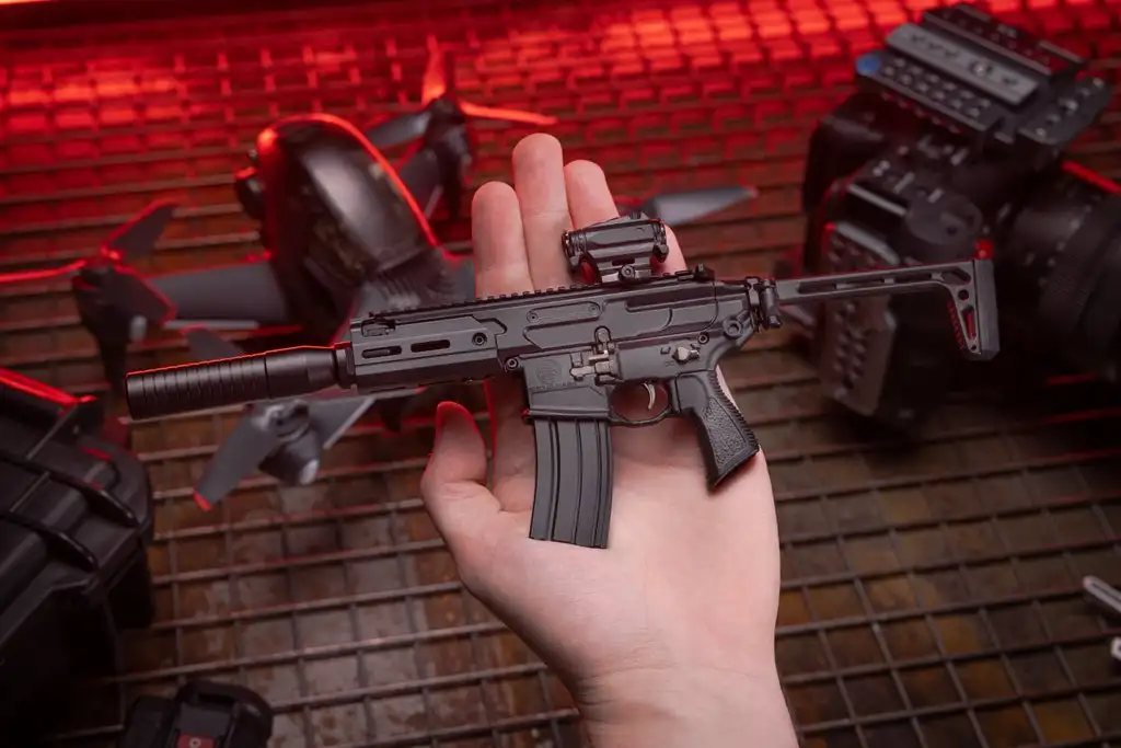 Miniature SIG MCX RattlerTactical scale 1:4 children toy gun PUBG GRAY |