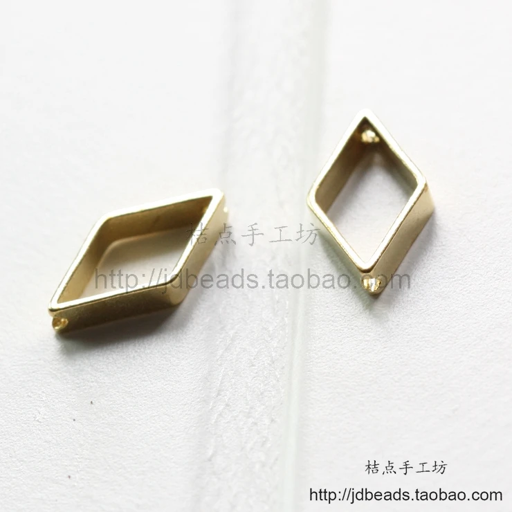 

Solid Brass Diamond Spacer - Bead Frame 14.5x8mm (1892C-S-146)