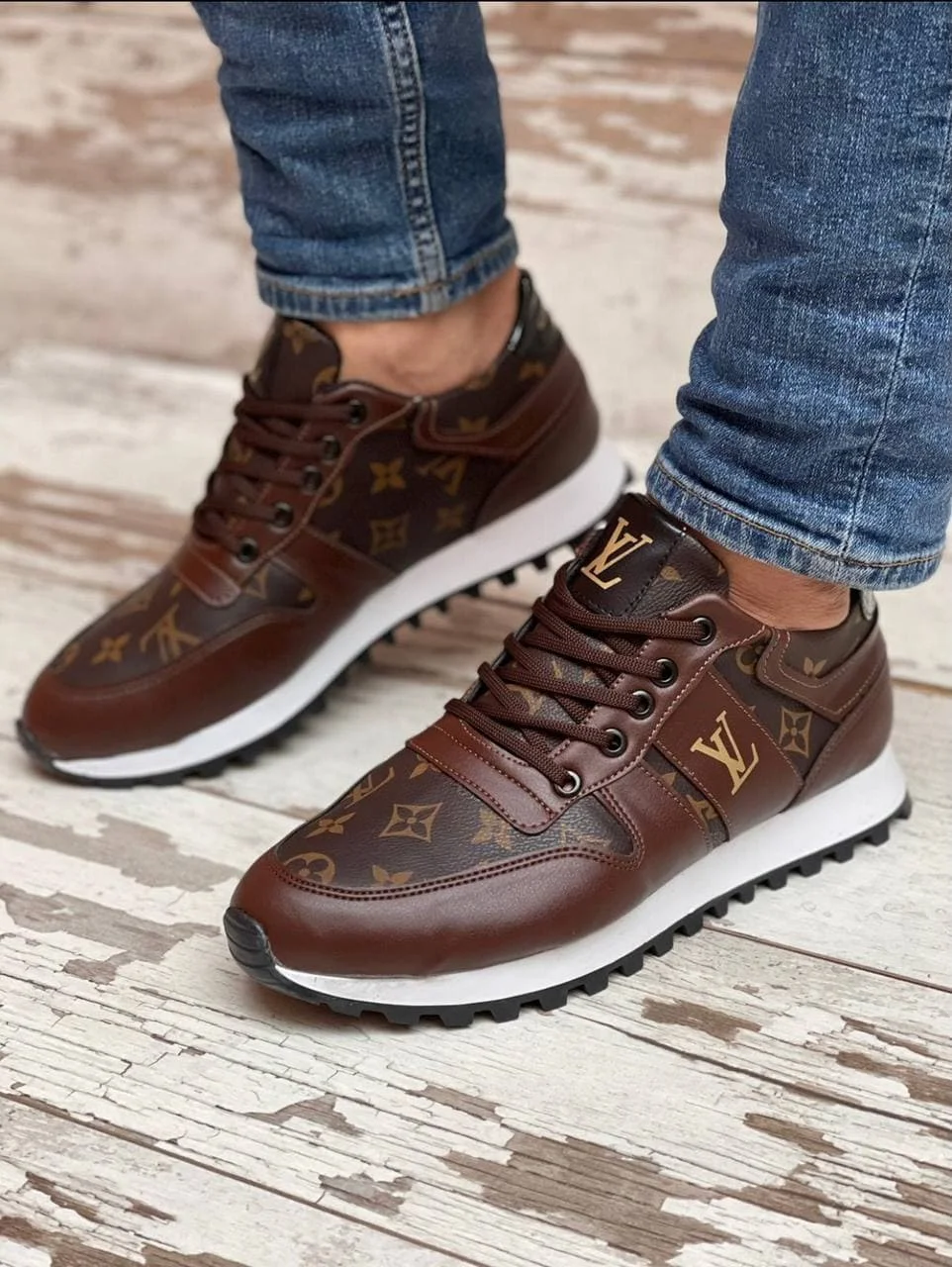 

Luxury Pair of shoes by RMZ