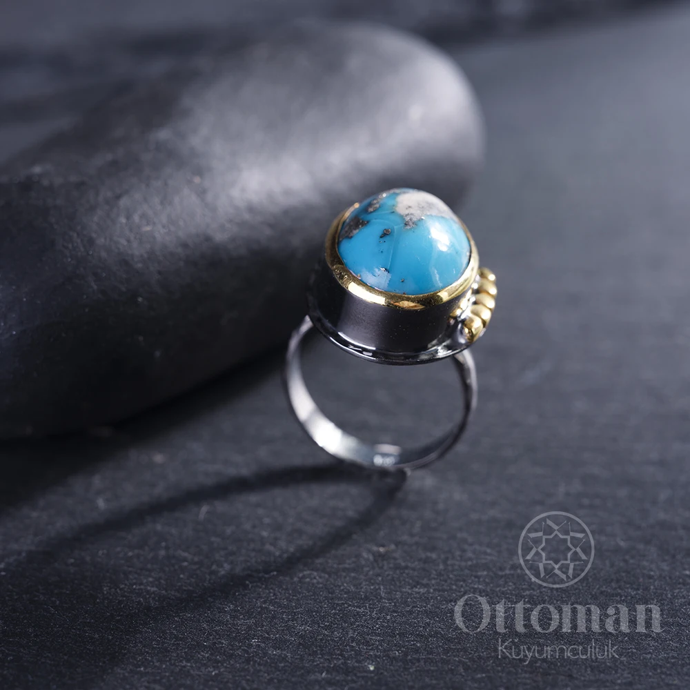 Her Majesty Women's Silver and Necklace Ring The structure of the dazzling original ring is the nobility of silver Turquoise