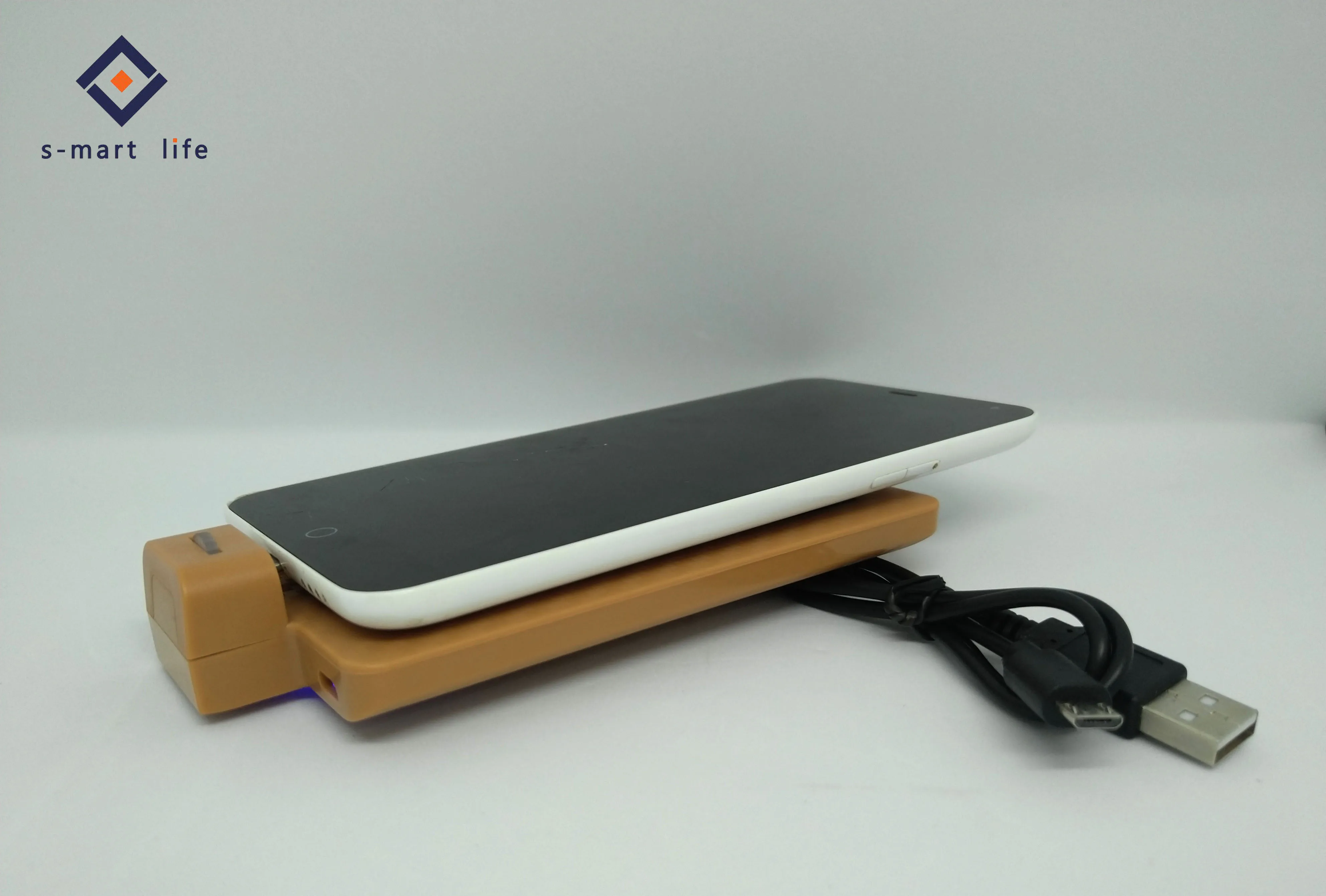Зарядное устройство чехол wireless power bank зарядное для Iphone Andriod и Тип C все s выход |