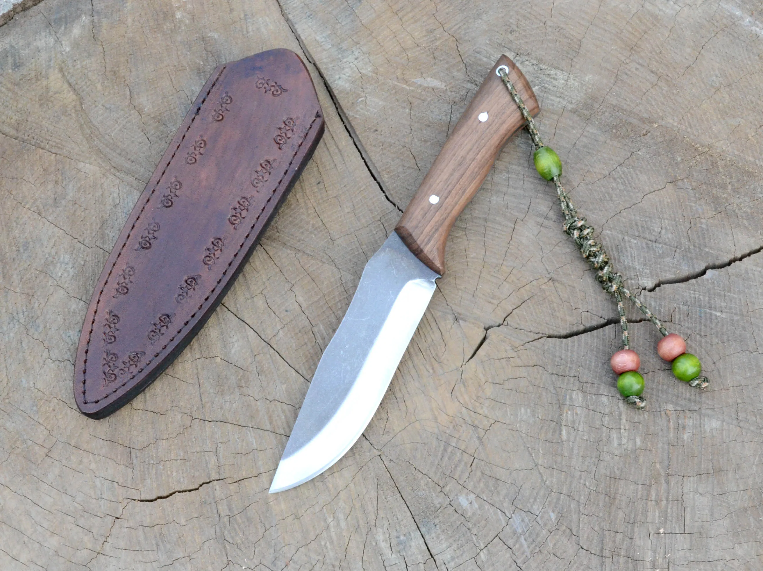 

Bushcraft bıçak, keskin , paslanmaz çelik bıçak,tek parça bıçak,yüksek kaliteli, doğa bıçak, garantili, HGYVR
