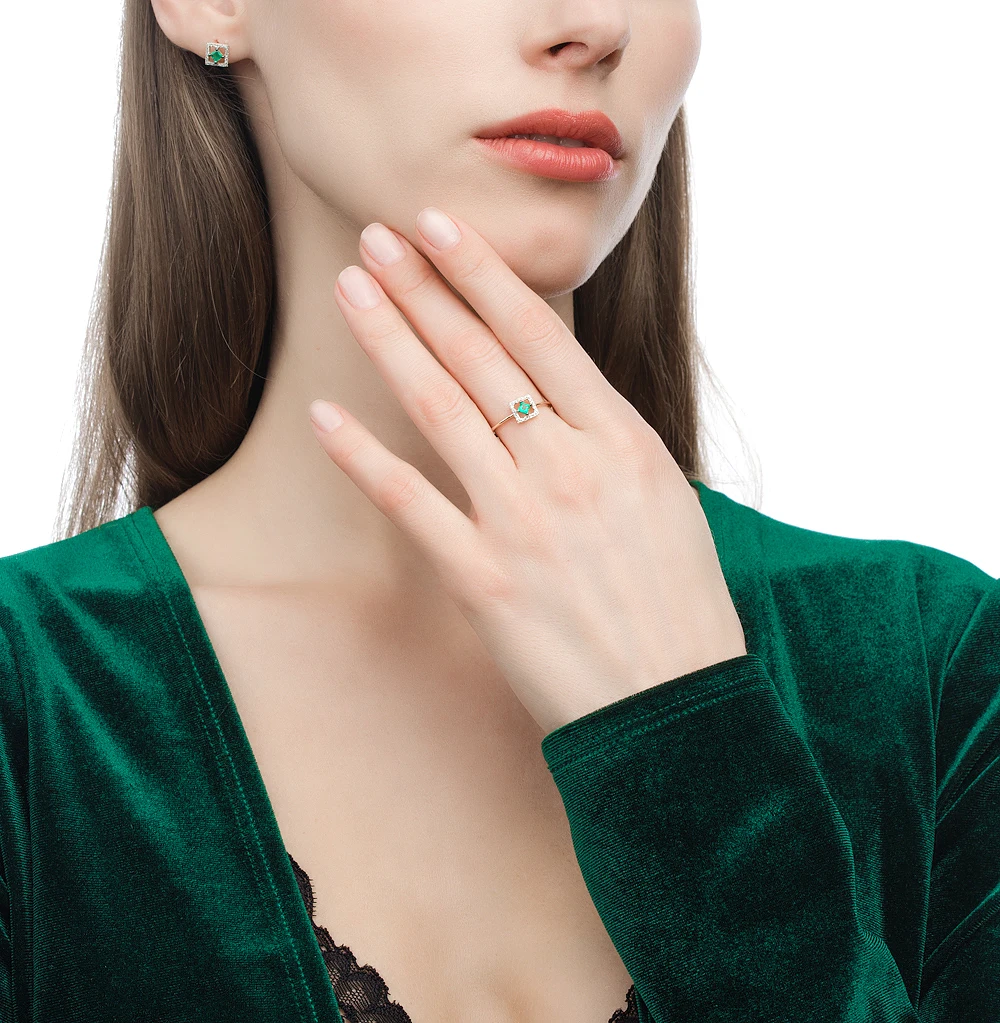 Золотое кольцо с изумрудом и бриллиантами SUNLIGHT проба 585 | Украшения аксессуары