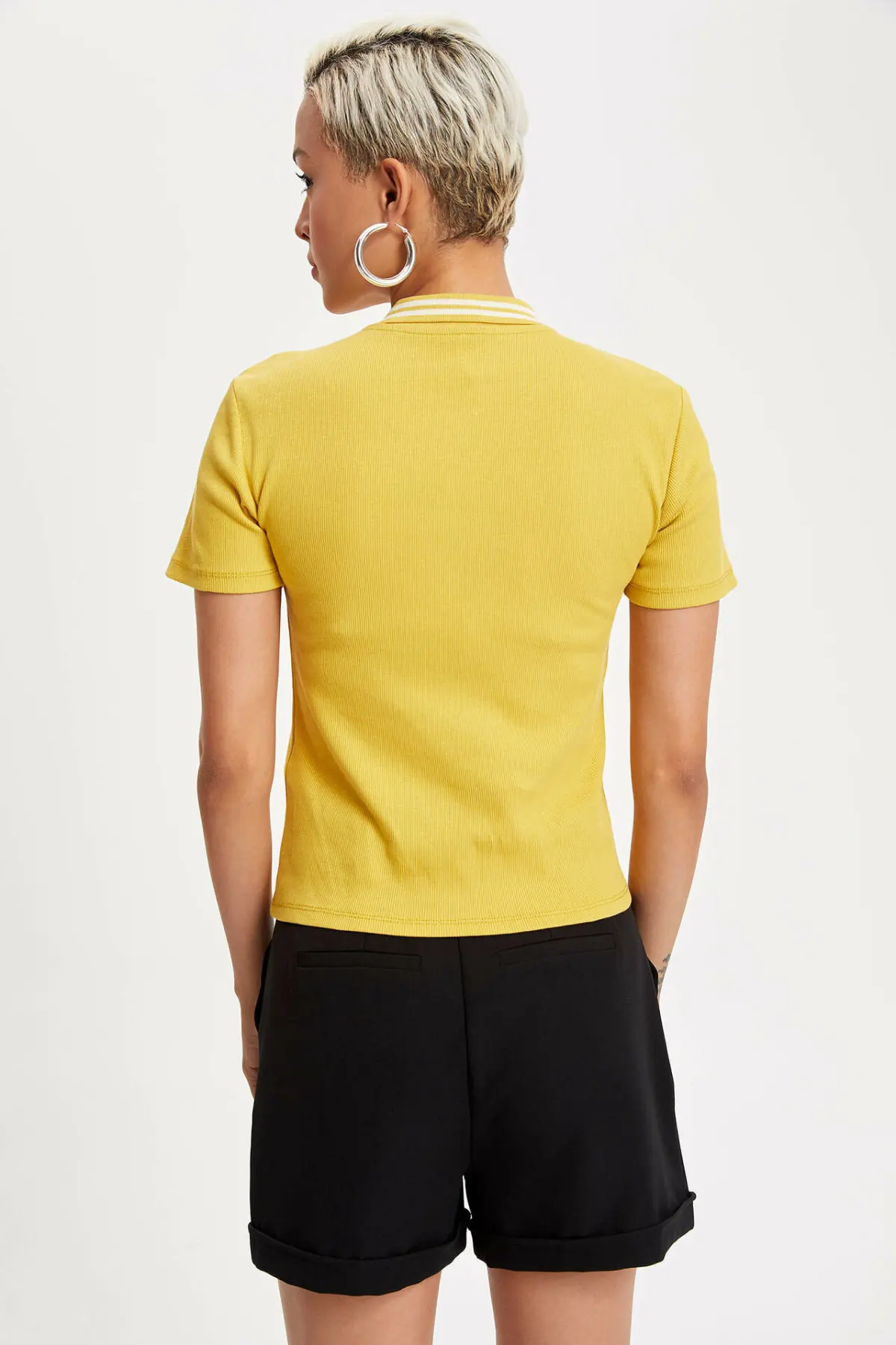 DeFacto Женская тонкая Милая желтая футболка Простые Топы с коротким рукавом для