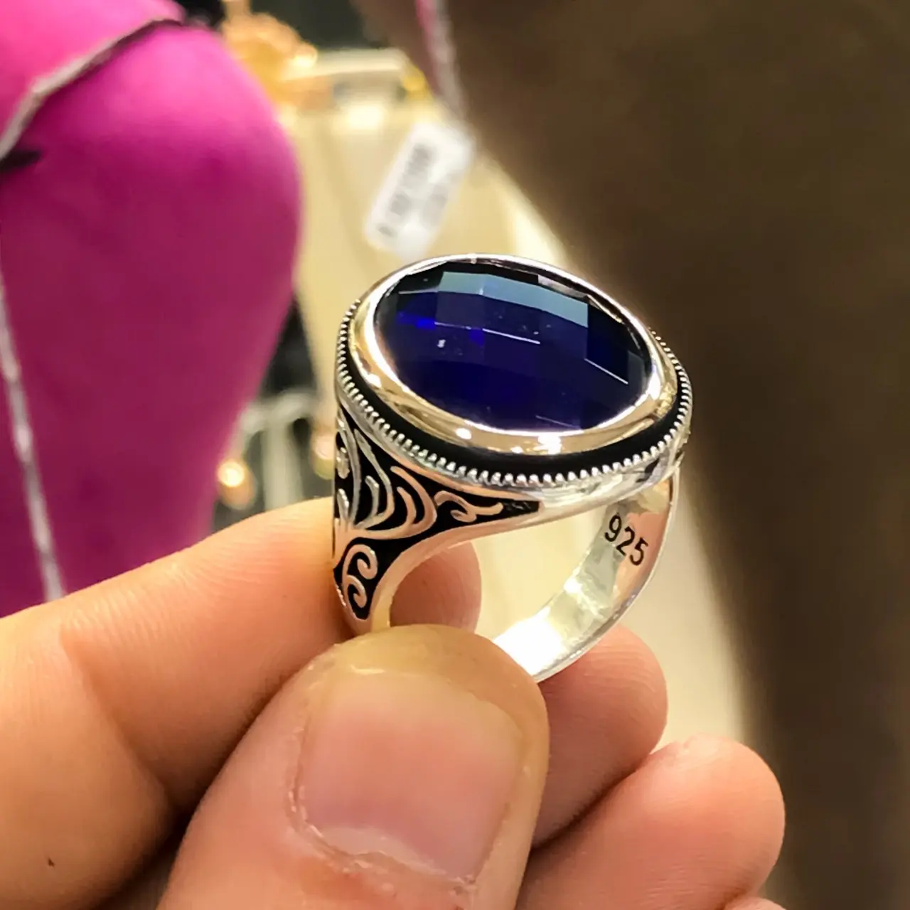 Мужское серебряное кольцо с сапфировым камнем Parlament огранка в форме овала