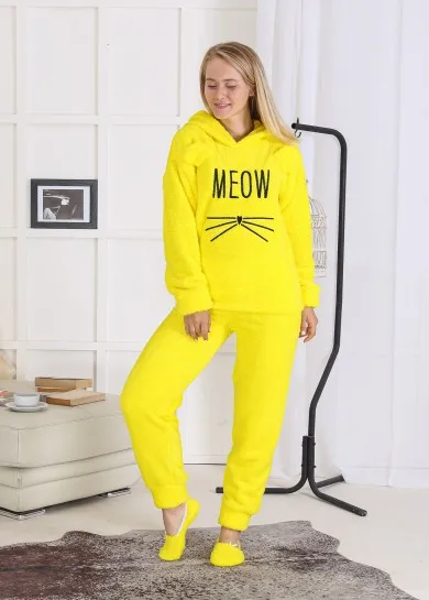 Very Cute Winter Yellow Pajamas Set With Cat Figure For Women