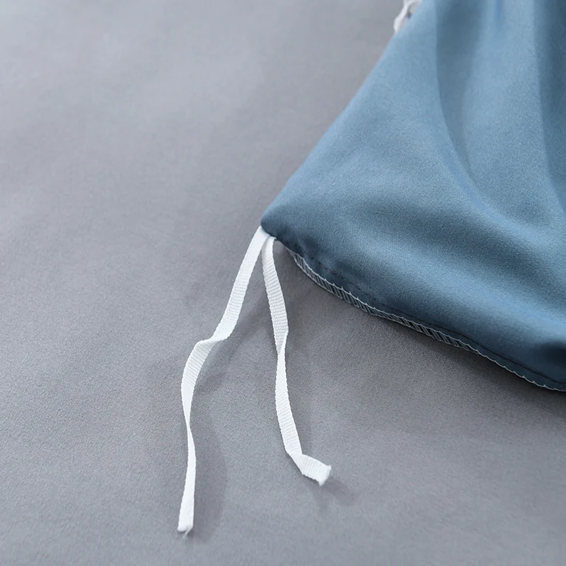 

Solid Color Duvet Cover Double Sided Use Skin Friendly Simple Bedclothes King Size Bedding Sets With Pillowcase (No Bed Sheet)